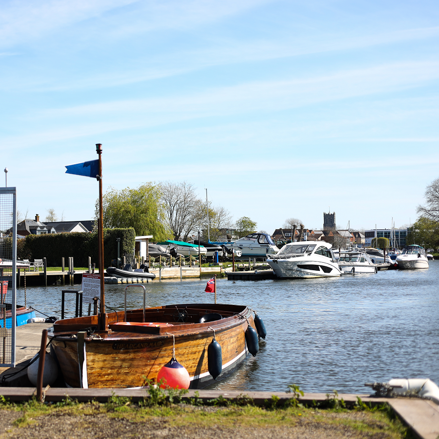 Ferry arriving at Mudeford