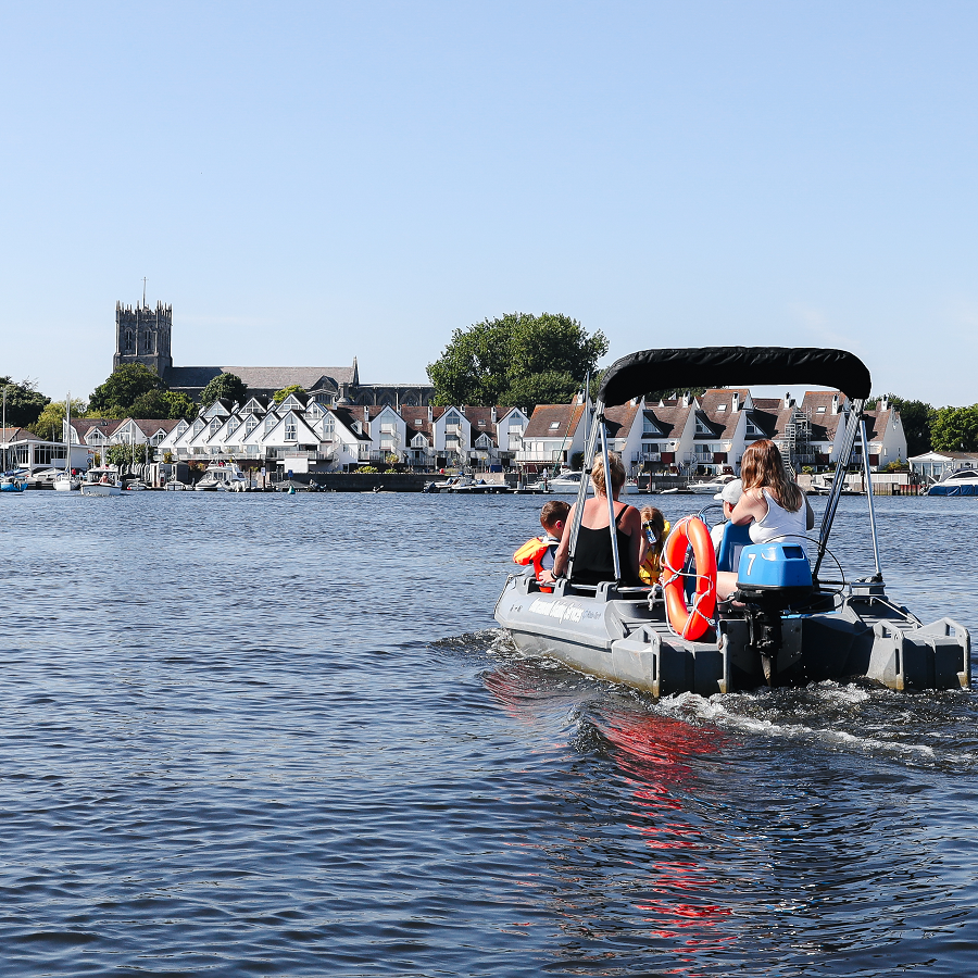 Motor boat at Tuckton